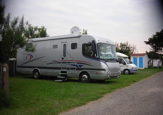 accueil de camping-car au camping La Padrelle** à 100m de la Plage - La Padrelle - Camping Saint Hilaire de Riez